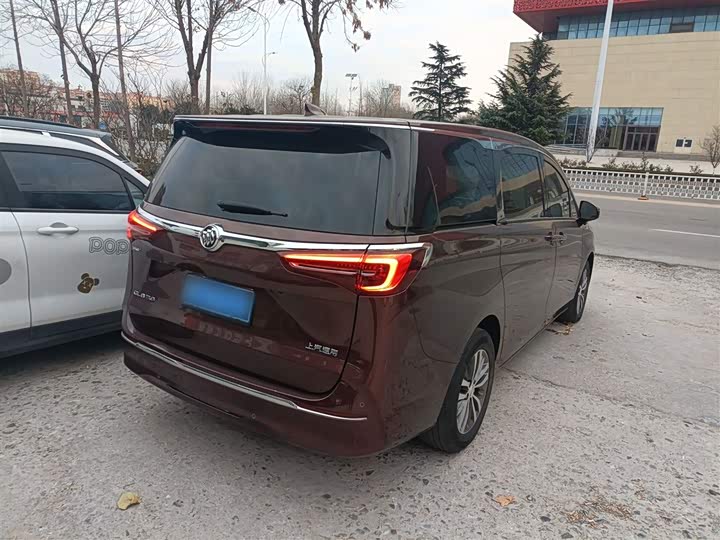 Фото 7 - Buick GL8 ES