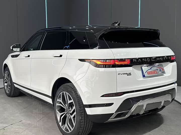 Фото 8 - Land Rover Range Rover Evoque L