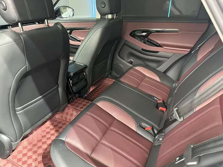 Фото 9 - Land Rover Range Rover Evoque L