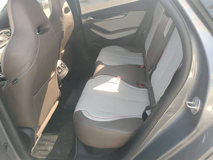 Фото 11 - BYD Qin Plus