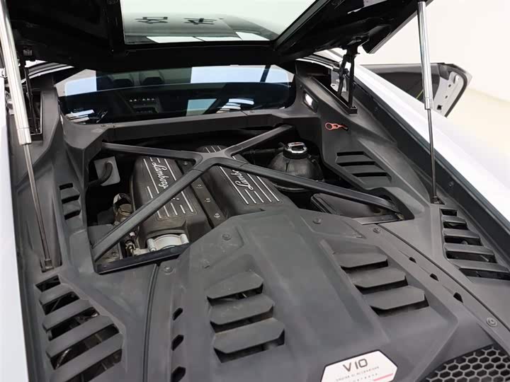 Фото 11 - Lamborghini Huracán