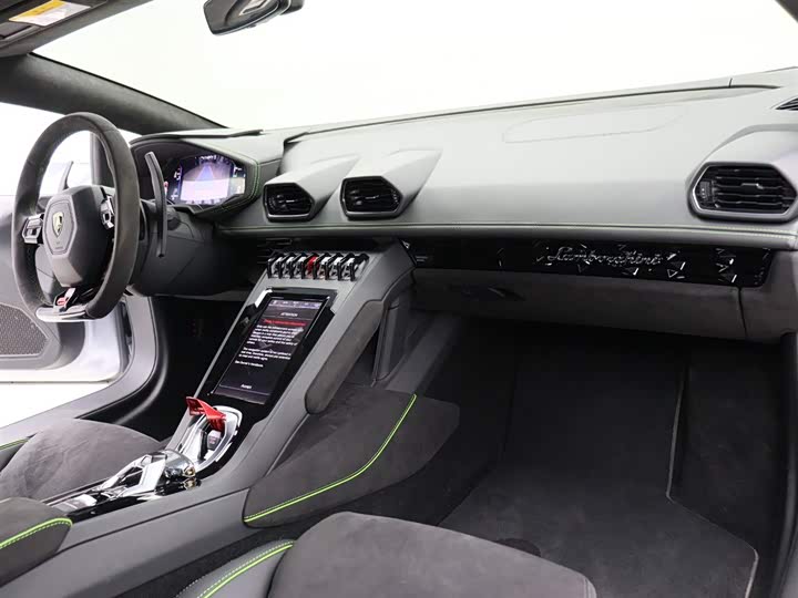 Фото 15 - Lamborghini Huracán