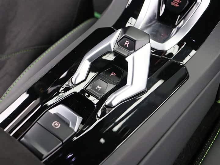 Фото 19 - Lamborghini Huracán