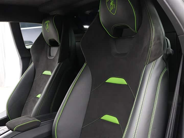 Фото 4 - Lamborghini Huracán