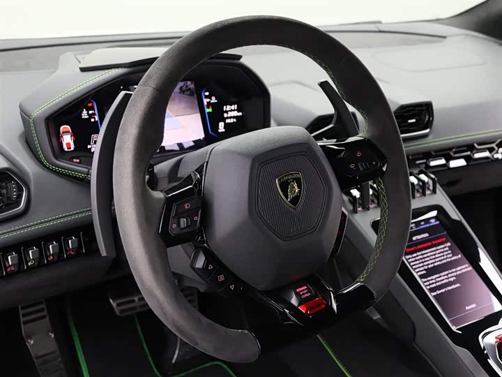 Фото 9 - Lamborghini Huracán