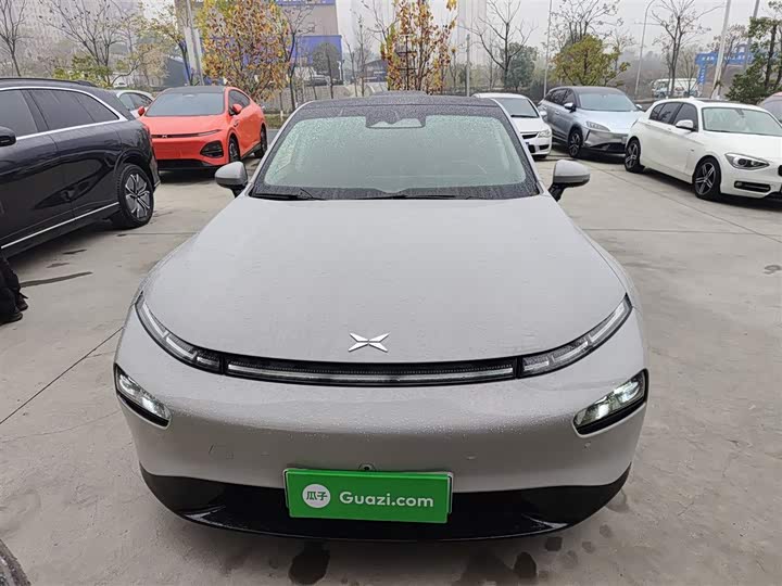 Фото 3 - XPeng P7