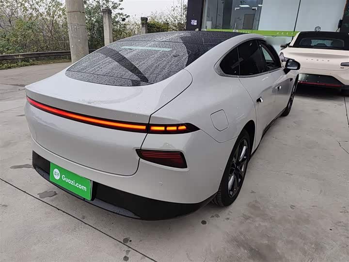 Фото 7 - XPeng P7