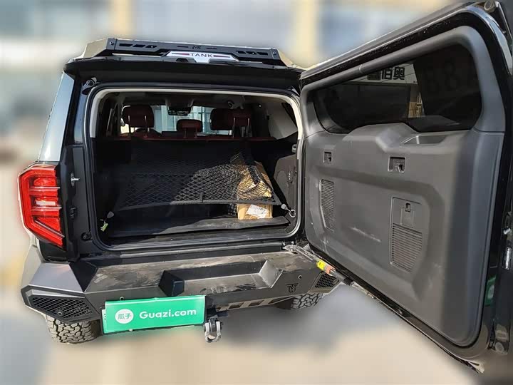 Фото 10 - Tank 400 Hybrid