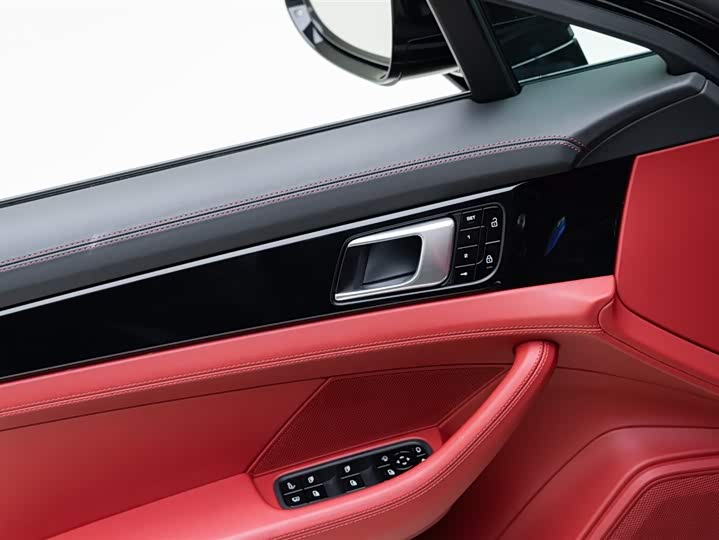 Фото 17 - Porsche Panamera Hybrid