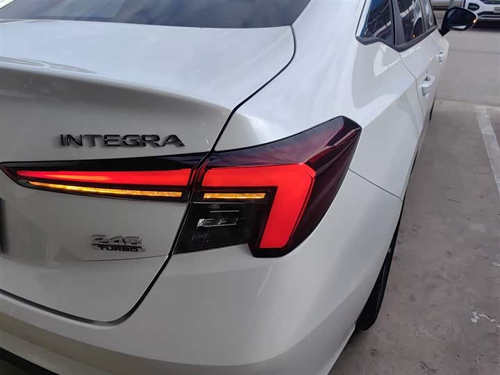 Фото 8 - Honda Integra