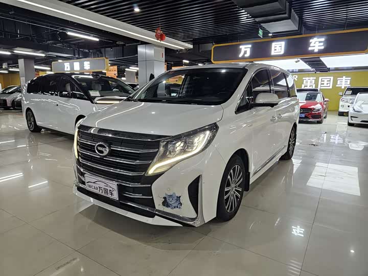 Фото 2 - GAC Trumpchi M8