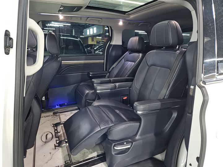 Фото 5 - GAC Trumpchi M8