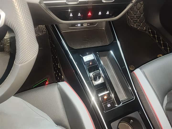 Фото 14 - Volkswagen Lamando L