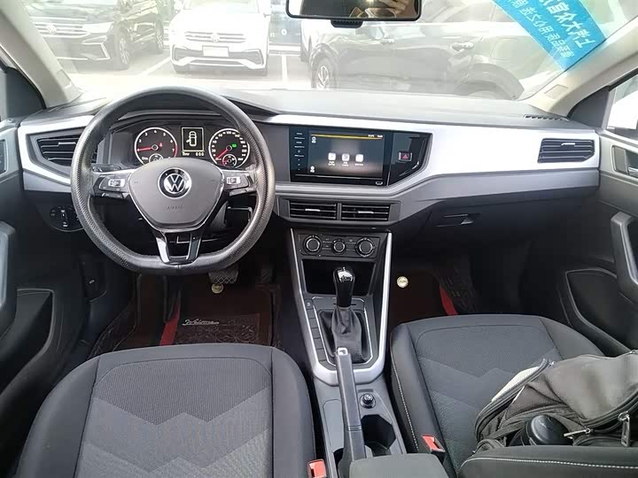 Фото 10 - Volkswagen Polo