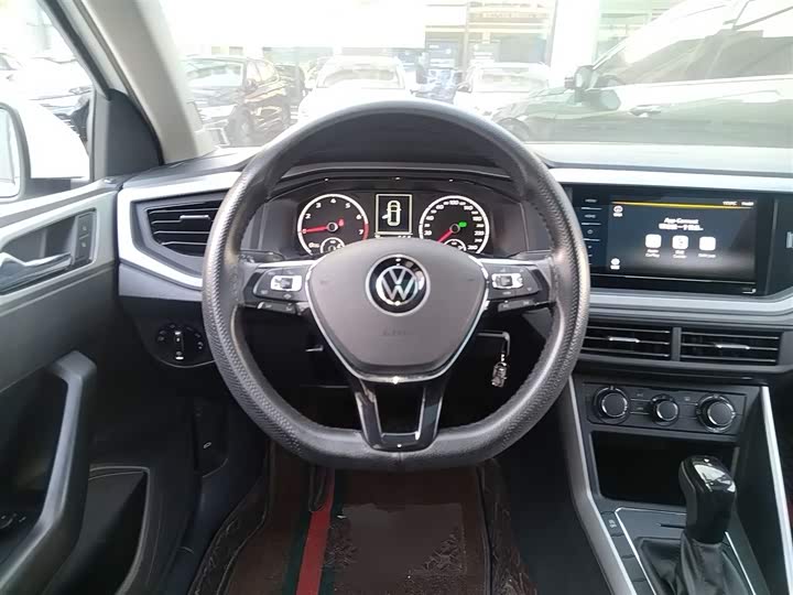 Фото 11 - Volkswagen Polo