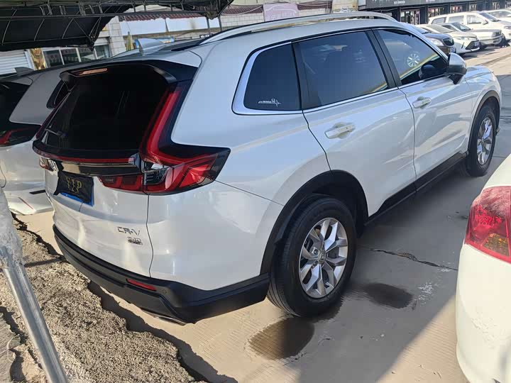 Фото 15 - Honda CR-V