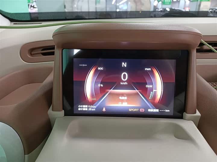 Фото 12 - Bestune Pony