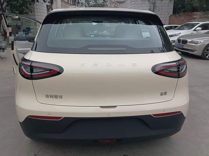 Фото 6 - Geely Galaxy Geome