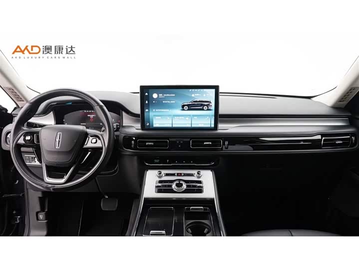 Фото 5 - Lincoln Aviator