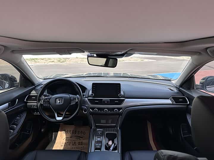 Фото 12 - Honda Accord