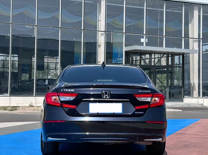 Фото 5 - Honda Accord