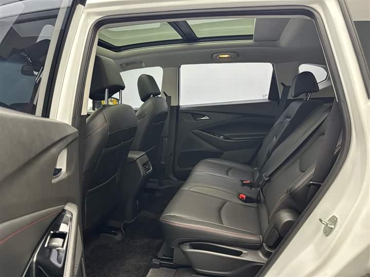 Фото 12 - Chevrolet Orlando