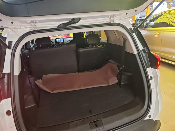 Фото 9 - Chevrolet Orlando