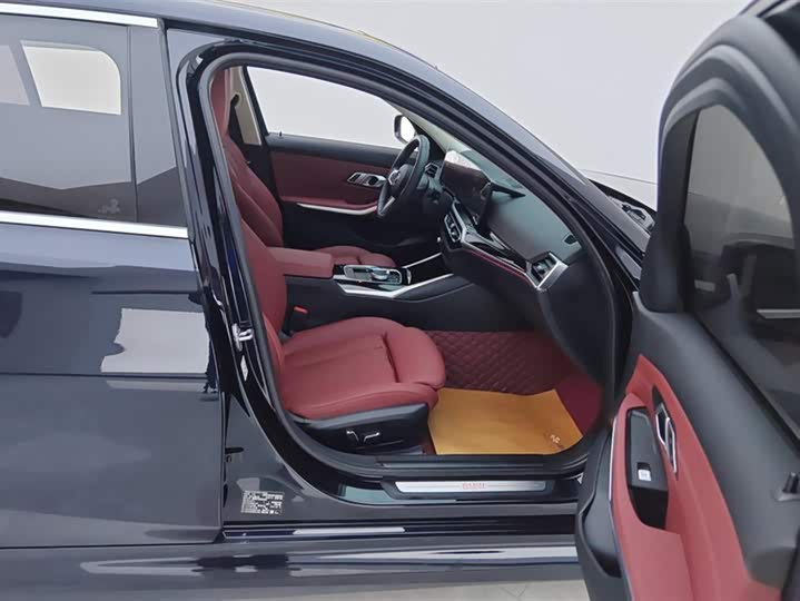 Фото 8 - BMW i3