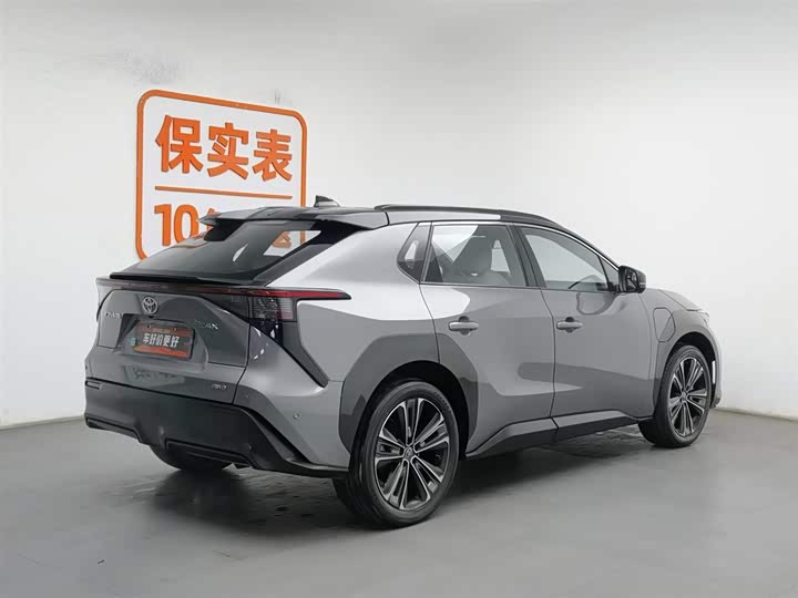 Фото 2 - Toyota bZ4X