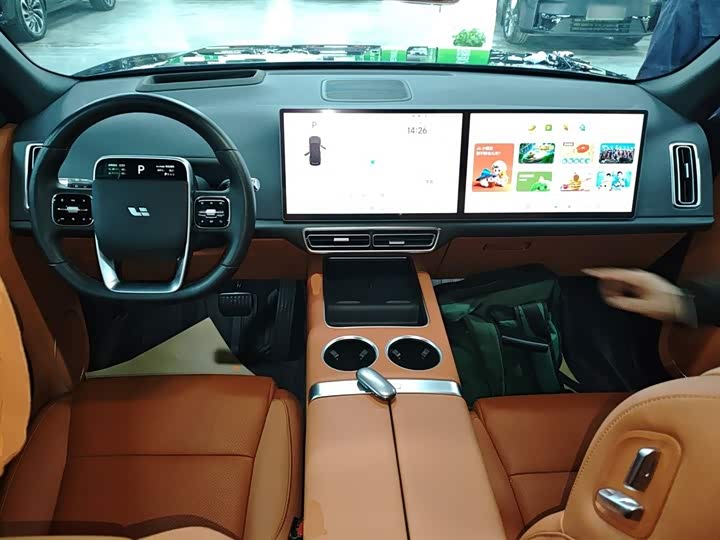 Фото 13 - LiXiang L8