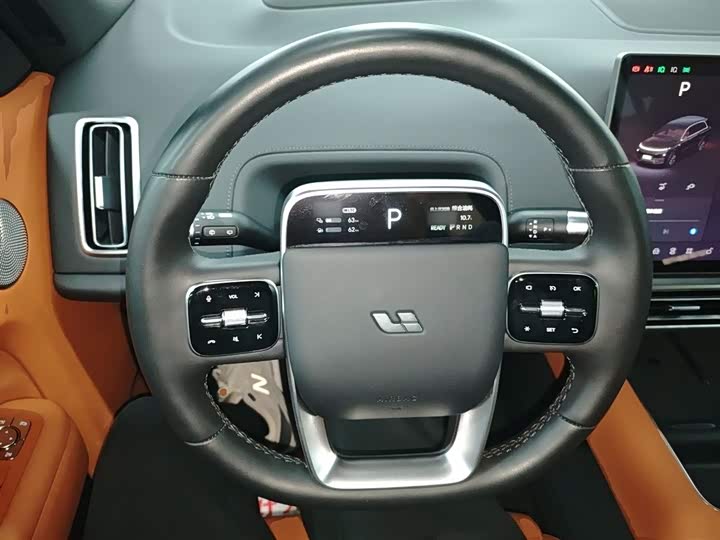 Фото 14 - LiXiang L8