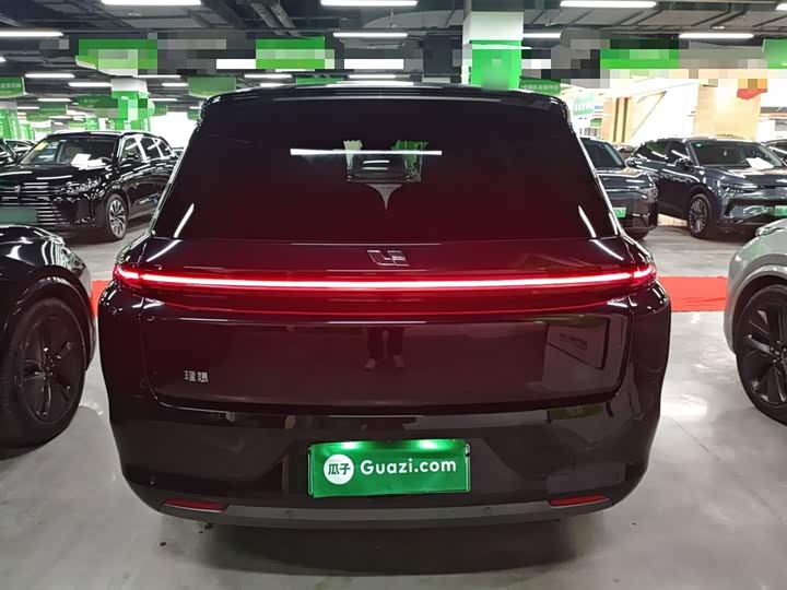 Фото 8 - LiXiang L8