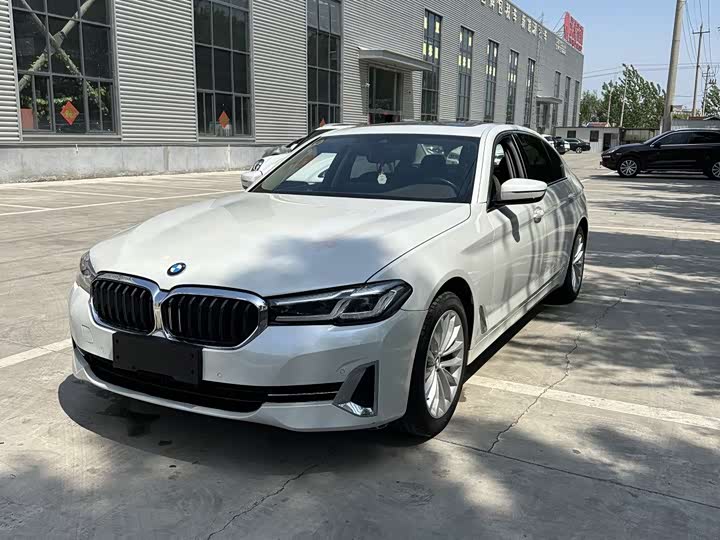 Фото 1 - BMW 5 Series