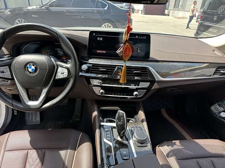 Фото 4 - BMW 5 Series