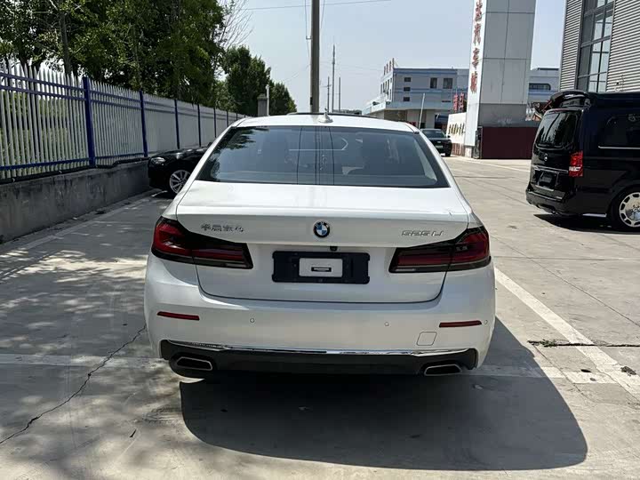 Фото 6 - BMW 5 Series