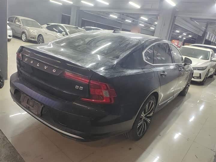 Фото 7 - Volvo S90