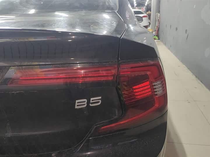 Фото 8 - Volvo S90