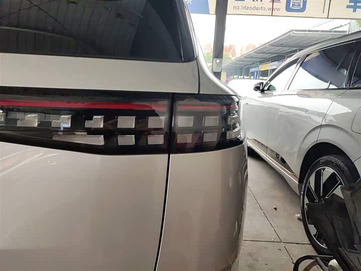 Фото 8 - Dongfeng Yipai eπ 008