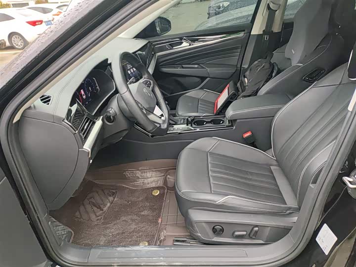 Фото 15 - Volkswagen Passat