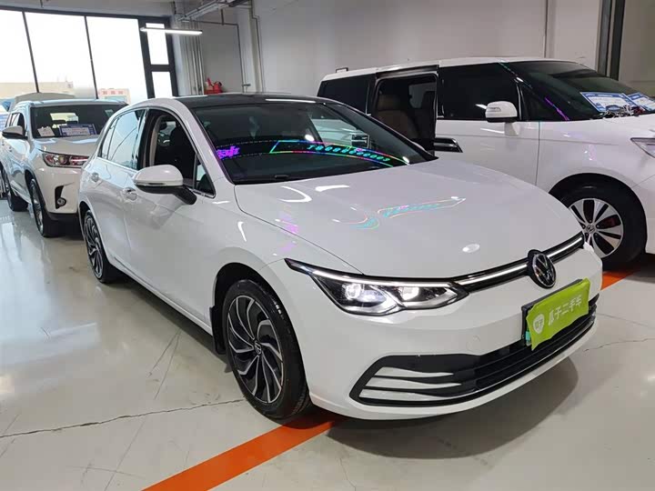 Фото 4 - Volkswagen Golf