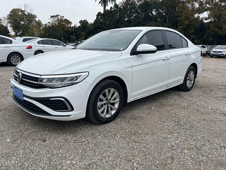 Фото 1 - Volkswagen Bora