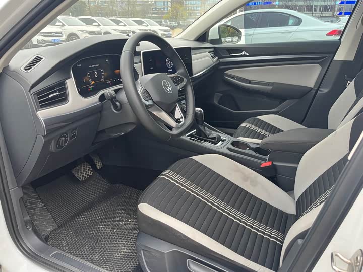 Фото 4 - Volkswagen Bora