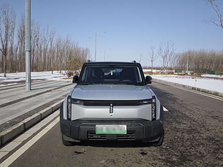 Фото 2 - Chery iCar 03