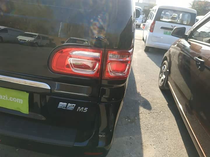 Фото 8 - Dongfeng Forthing Lingzhi M5