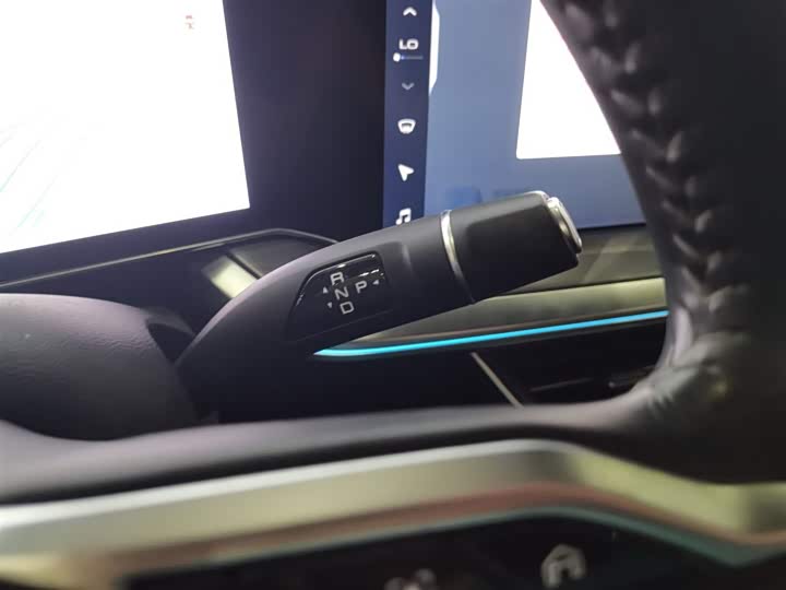 Фото 14 - Haval F7 (Monster)