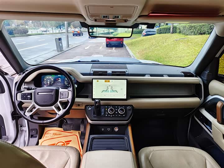 Фото 11 - Land Rover Defender