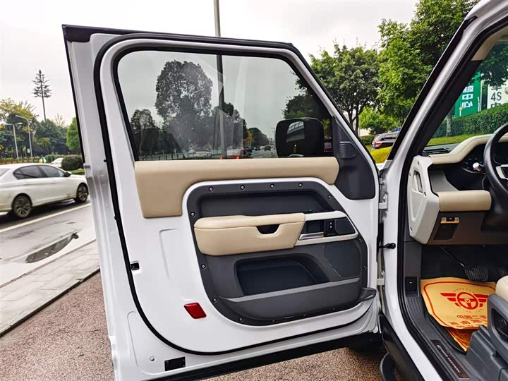 Фото 6 - Land Rover Defender