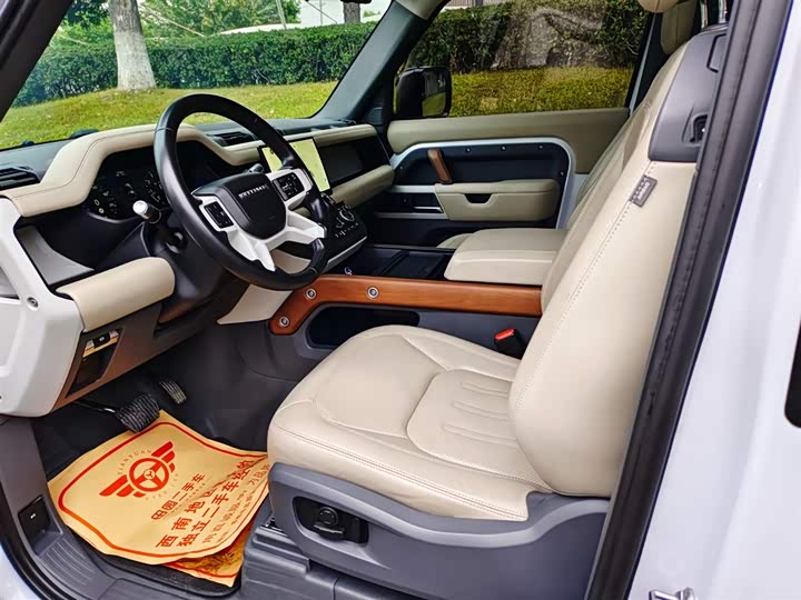 Фото 7 - Land Rover Defender