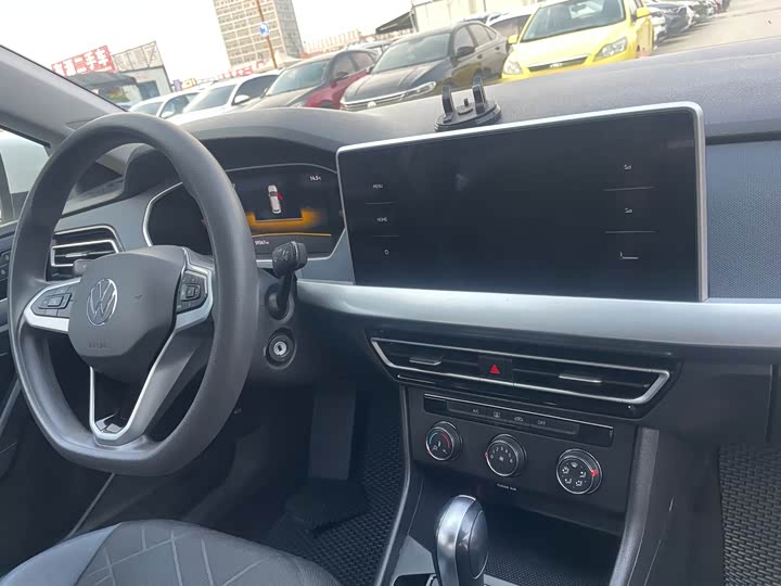 Фото 14 - Volkswagen Lavida