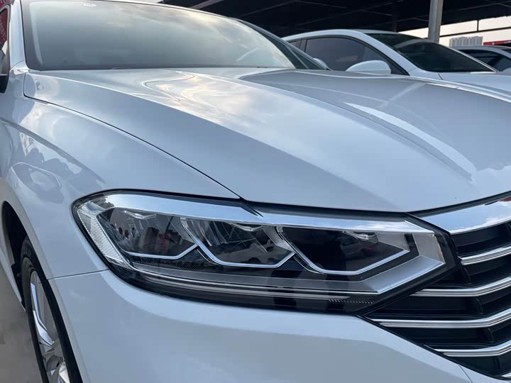 Фото 6 - Volkswagen Lavida